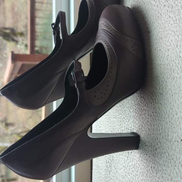 Bottega Veneta Mary Jane pumps 4” heels 37.5 - Picture 10 of 11